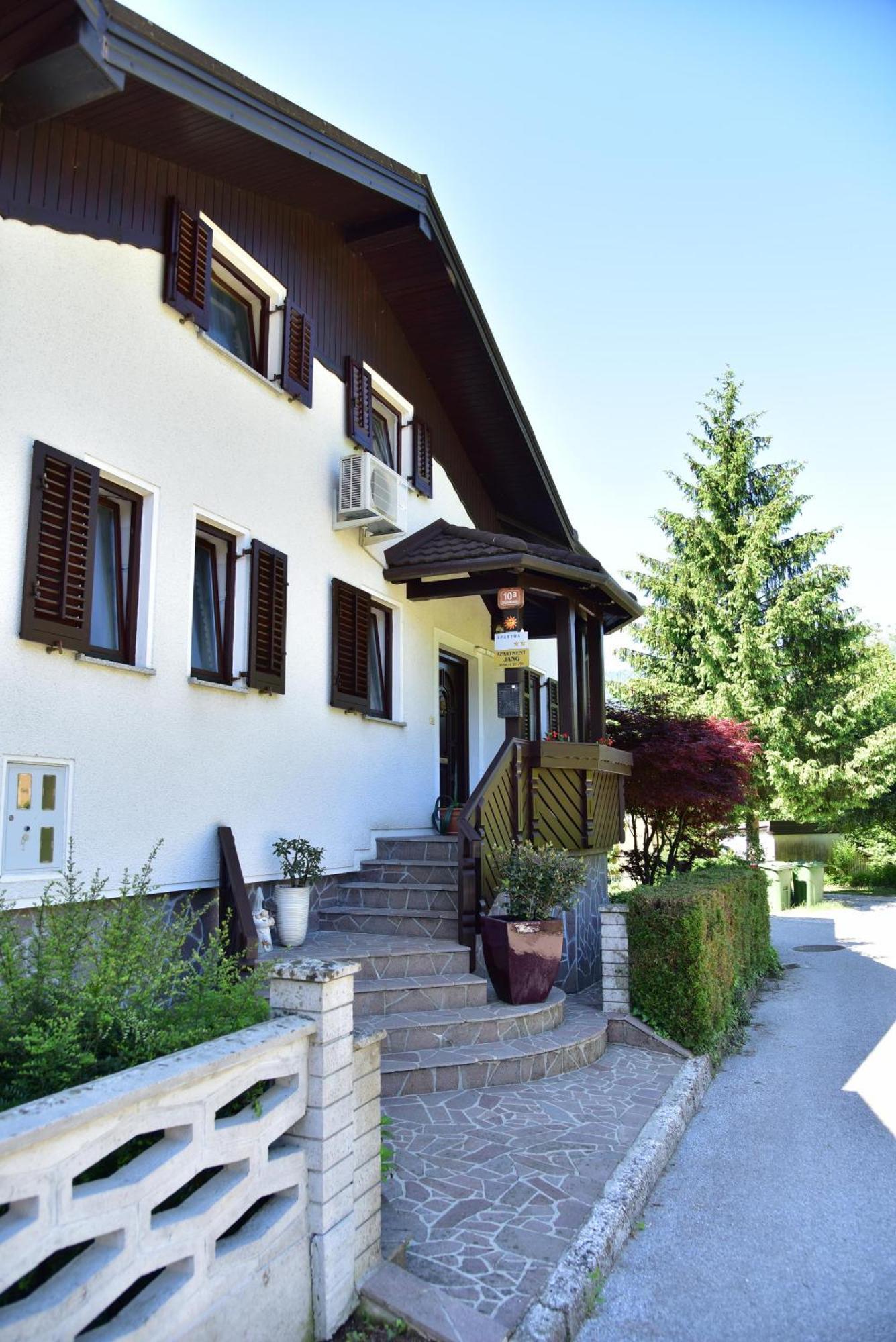 Apartment Jang Tolmin Εξωτερικό φωτογραφία